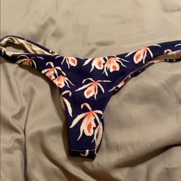 TRADED - Picture 1 of 5